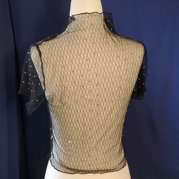 Mesh top with sparkle - Picture 2 of 6